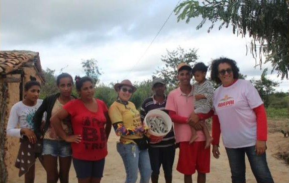 Entrega de cesta básica